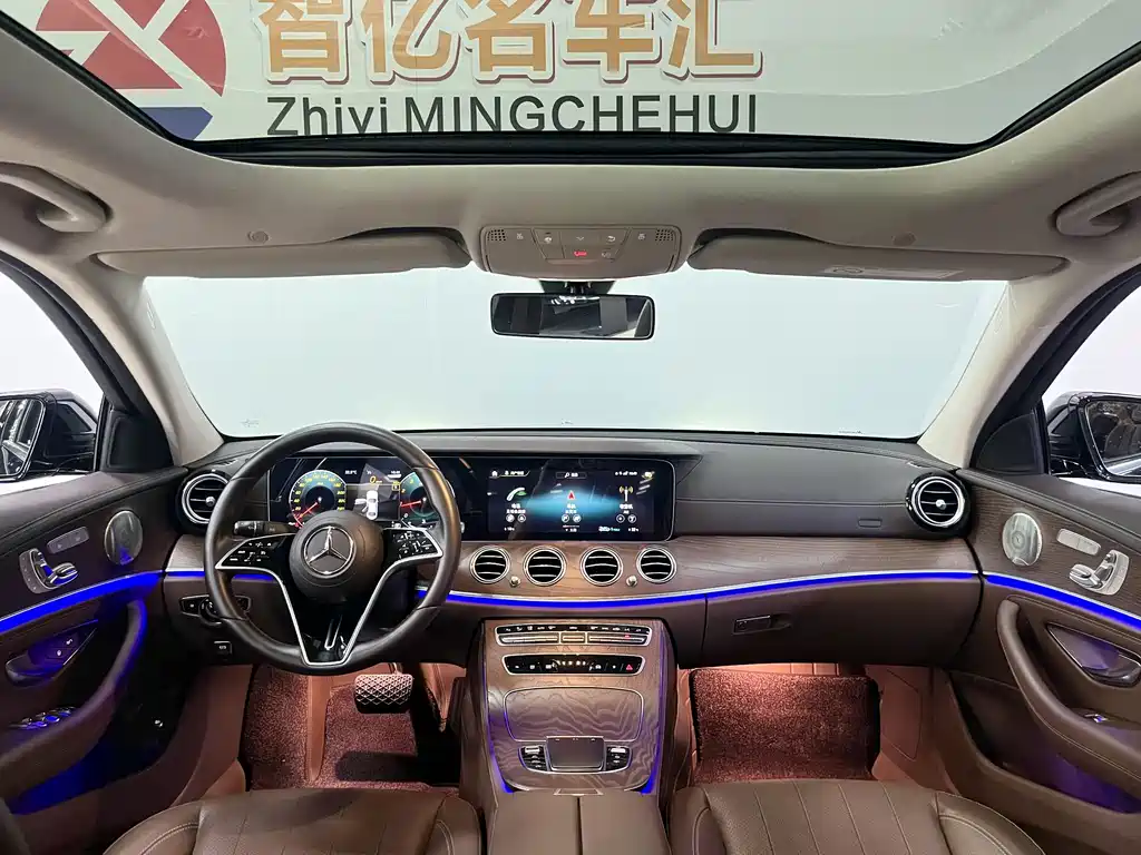 Mercedes-Benz E-Class — миниатюра 6