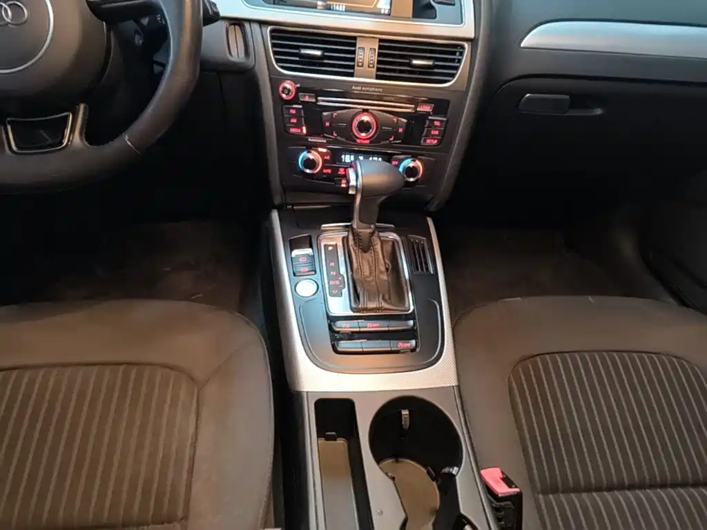 Audi A4L — миниатюра 14