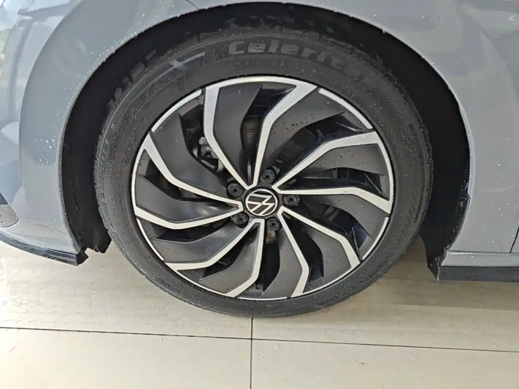 Volkswagen Golf — миниатюра 25