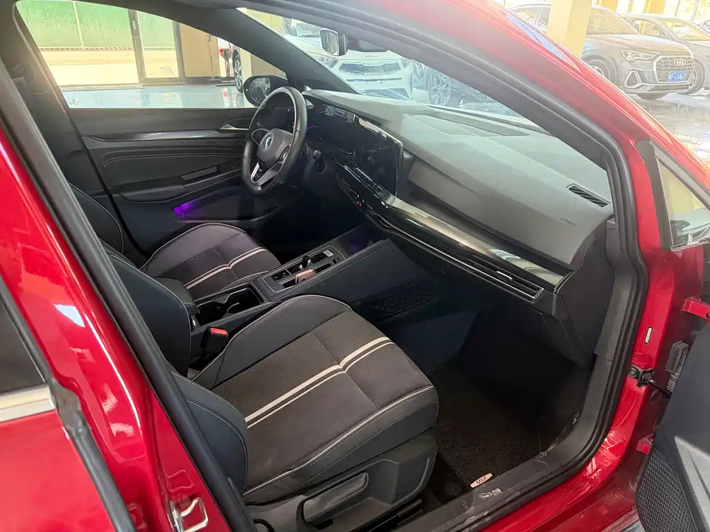 Volkswagen Golf — миниатюра 4