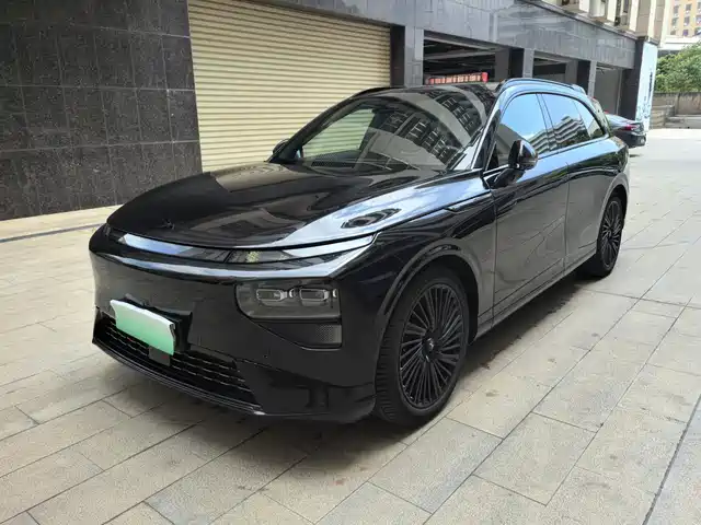 XPeng G9