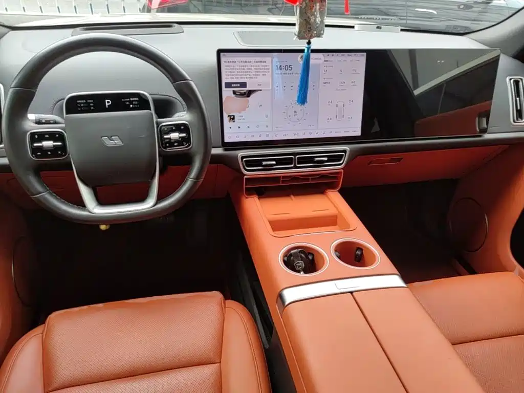 Li Auto Li L8 — миниатюра 10