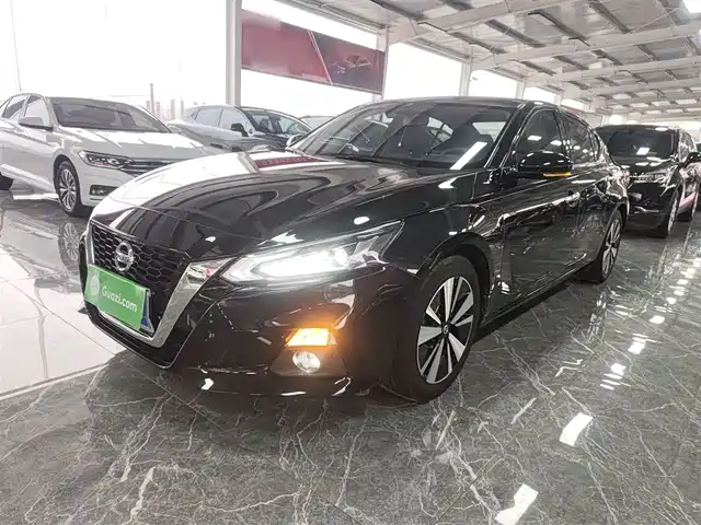 NISSAN TEANA