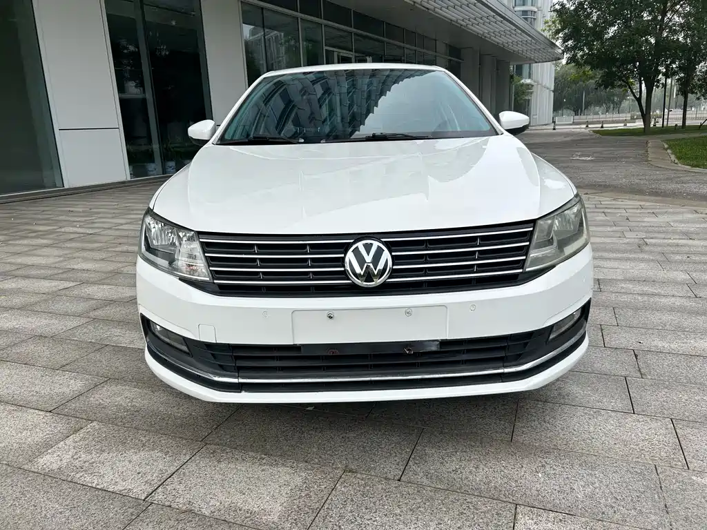 Volkswagen Lavida — миниатюра 2