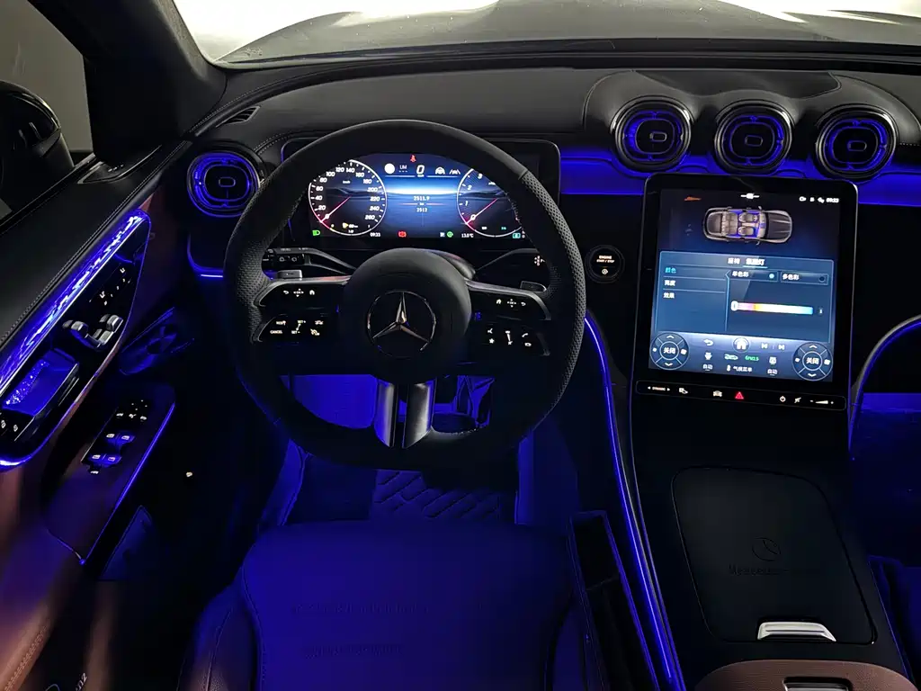 Mercedes-Benz GLC — миниатюра 12