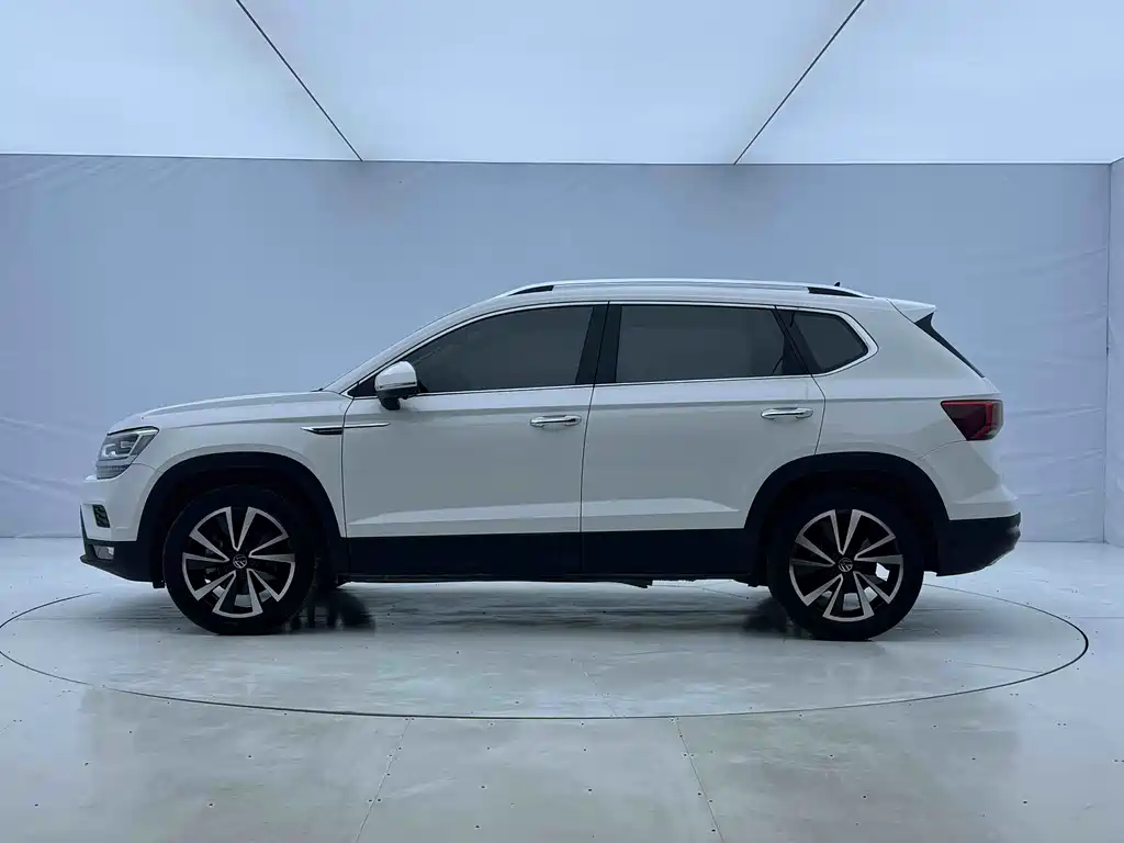 Volkswagen Tharu — миниатюра 9