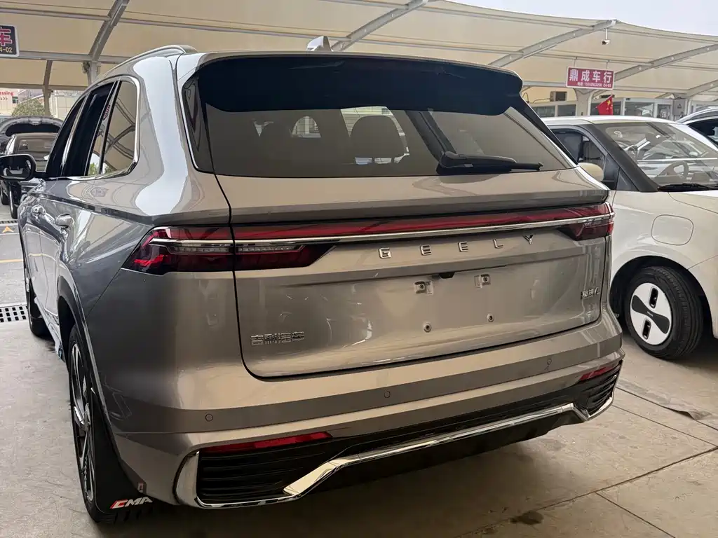 Geely Xingyue L — миниатюра 8