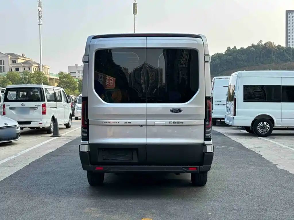 Ford Transit T8 2024 — фото 12