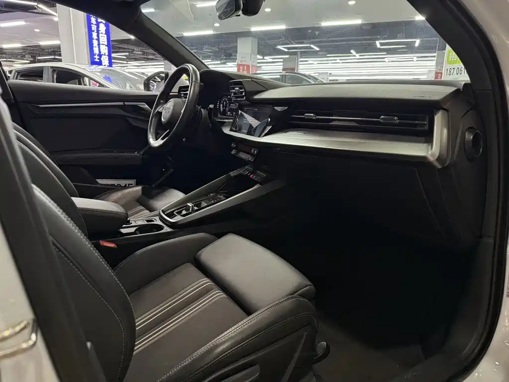 Audi A3 — миниатюра 10