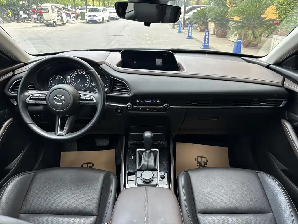 Mazda CX-30 — миниатюра 11