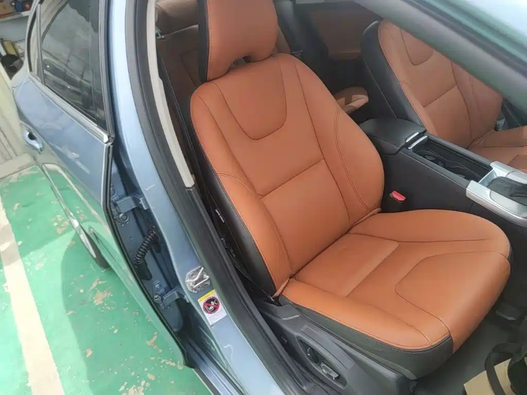 Volvo S60 — миниатюра 25