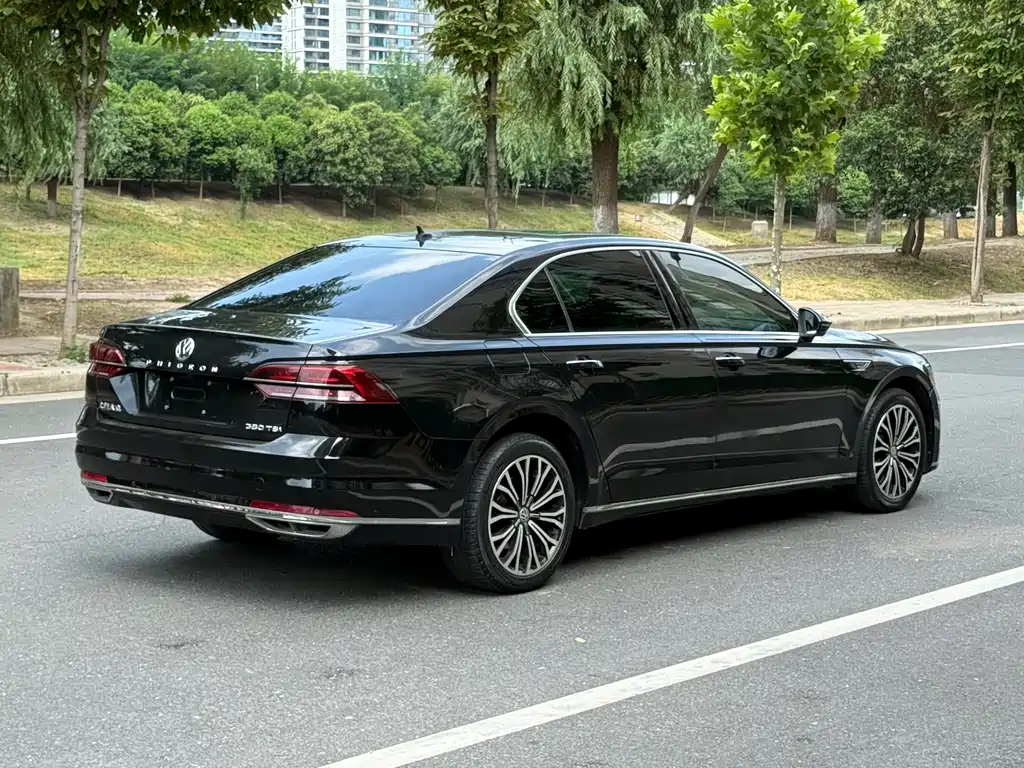 Volkswagen Phideon — миниатюра 9