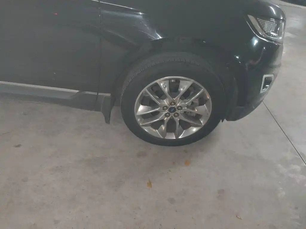 Ford Edge — миниатюра 24