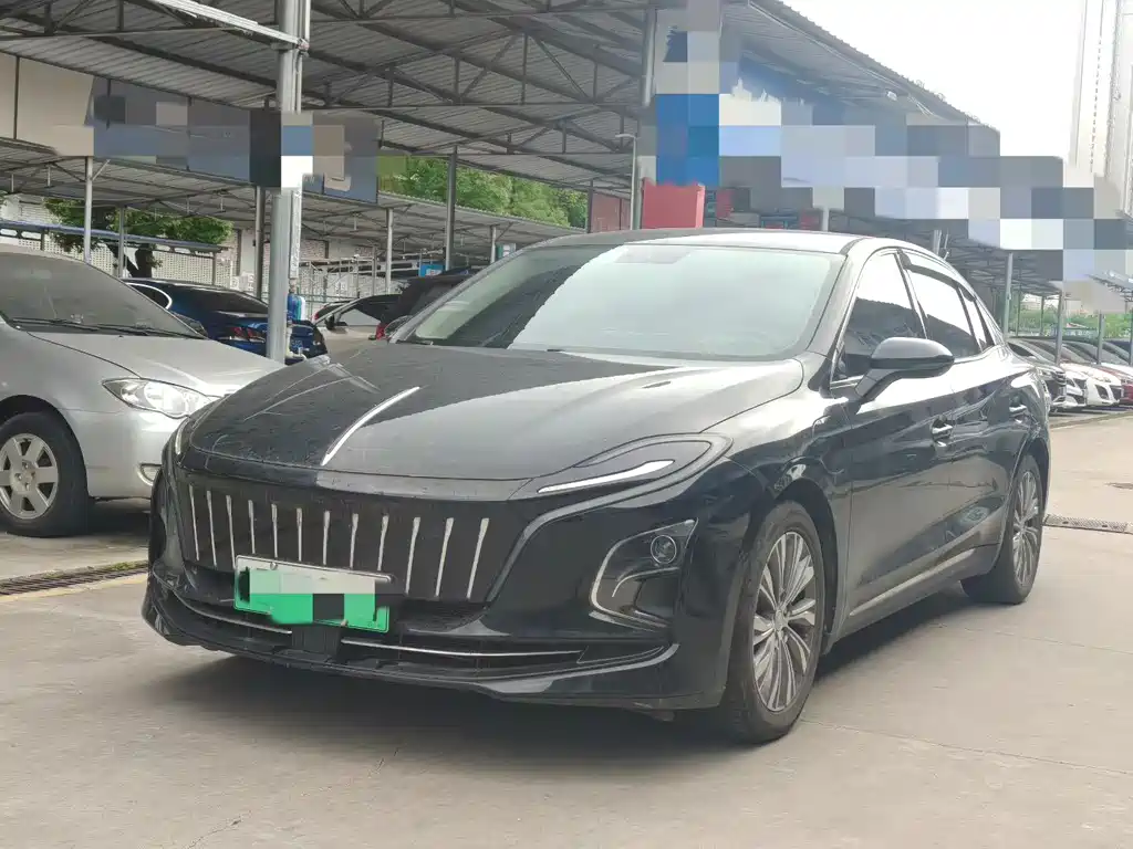 Hongqi E-QM5