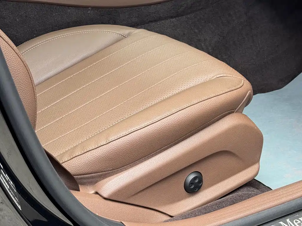 Mercedes-Benz E-Class — миниатюра 28