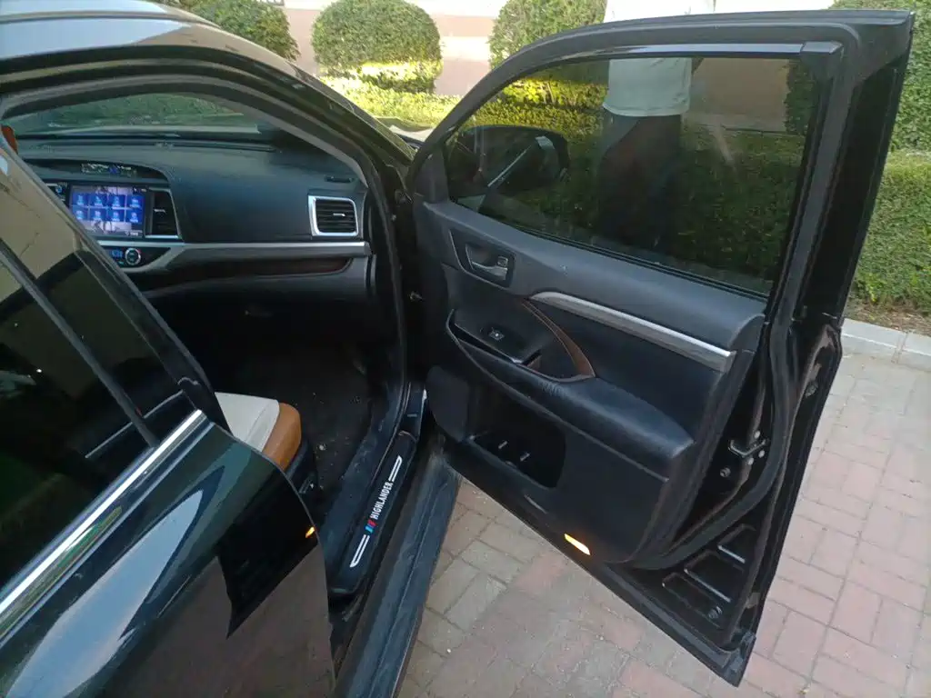 Toyota Highlander — миниатюра 19