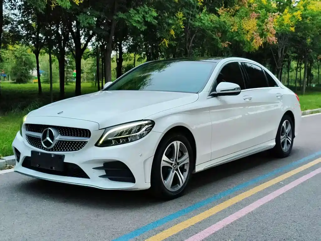 Mercedes-Benz C-Class — миниатюра 2