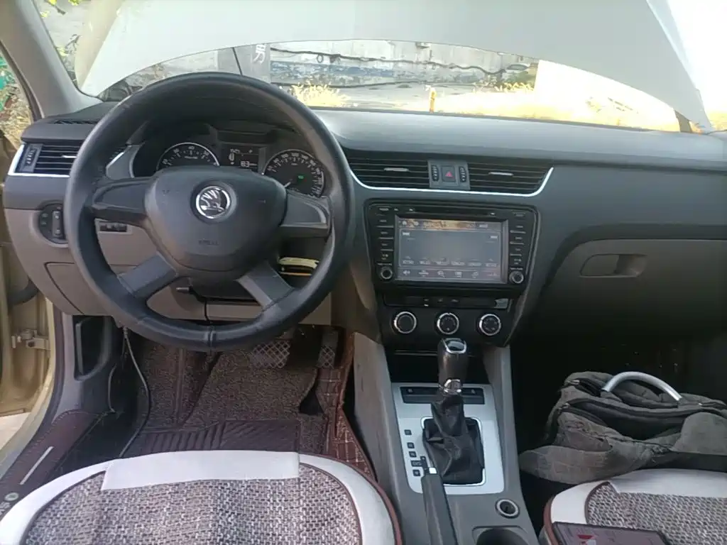 Skoda Octavia — миниатюра 10