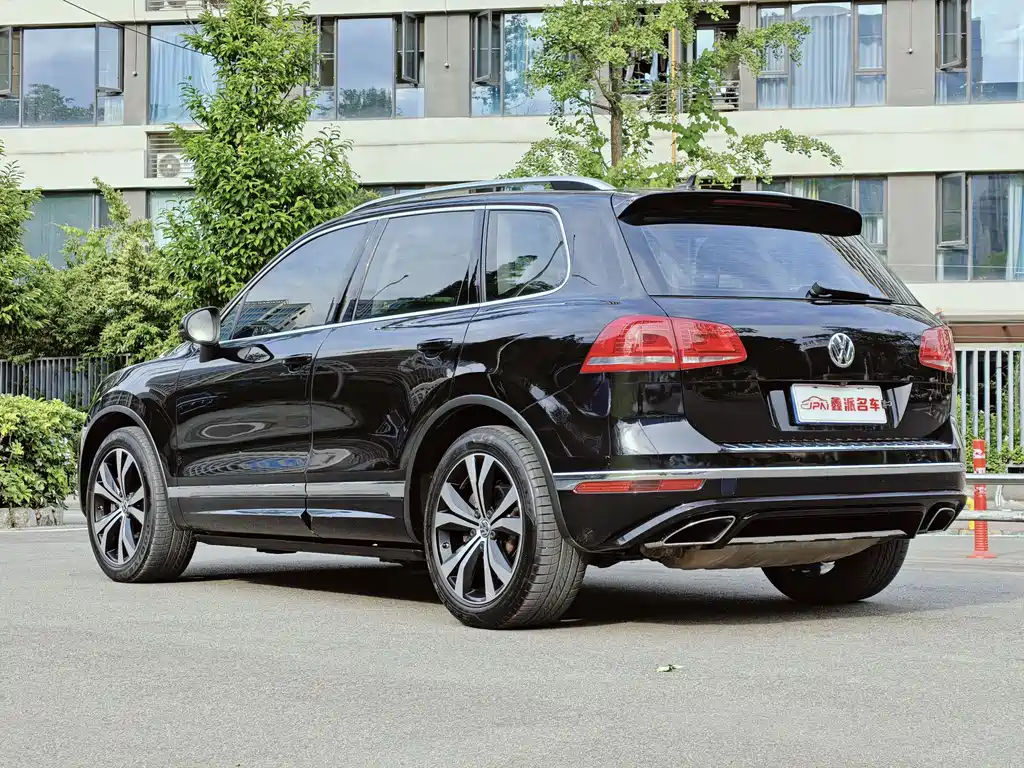 Volkswagen Touareg 2018 3.0TSI