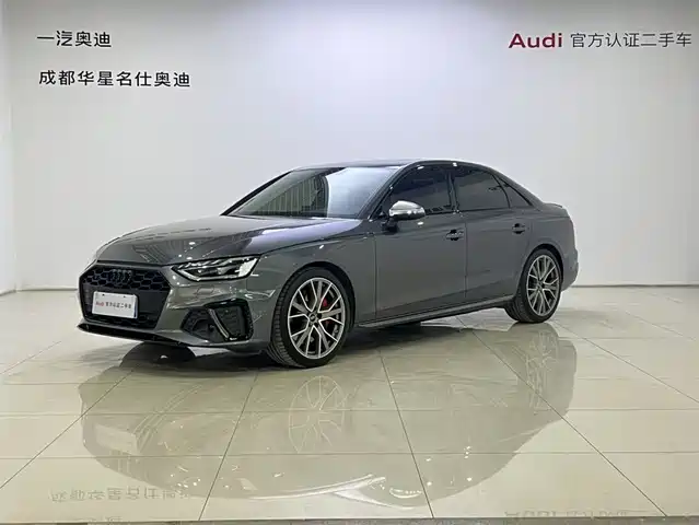 AUDI  S4 2024