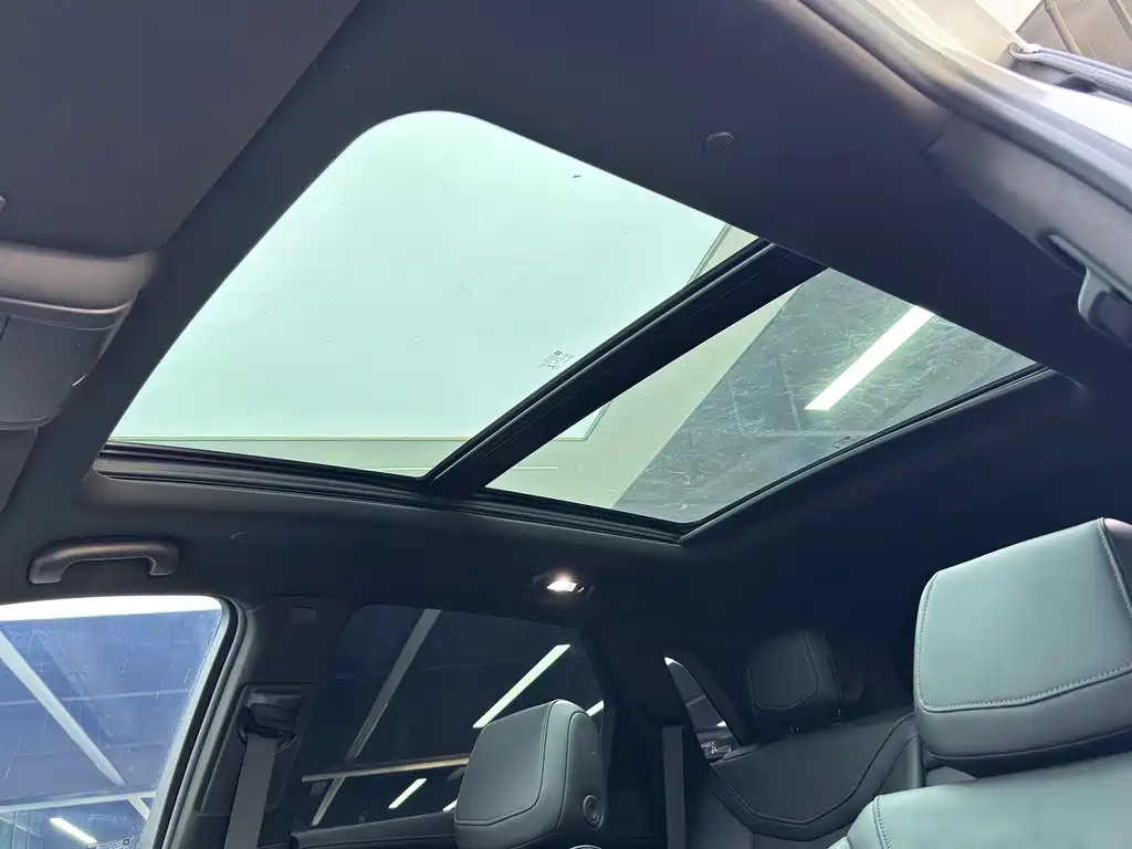 Cadillac XT5 — миниатюра 15