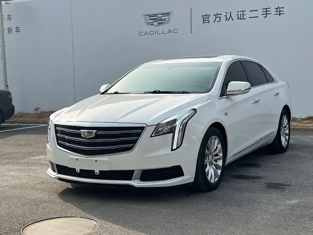 CADILLAC XTS