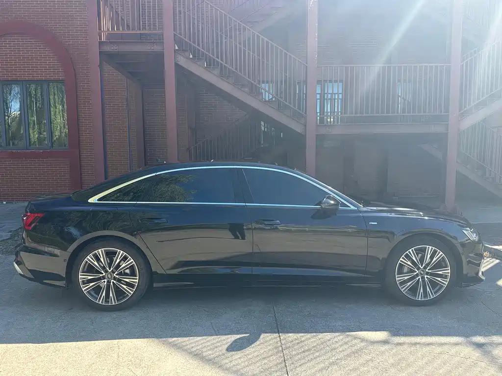 Audi A6L — миниатюра 7