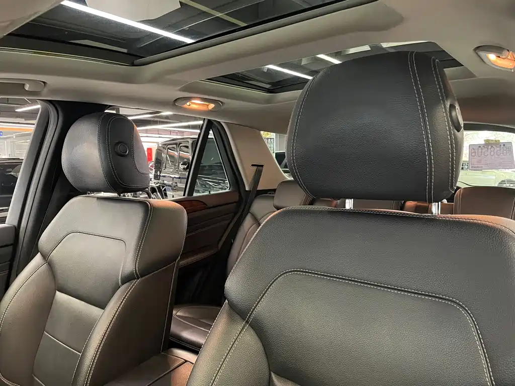 Mercedes-Benz M-Class — миниатюра 25