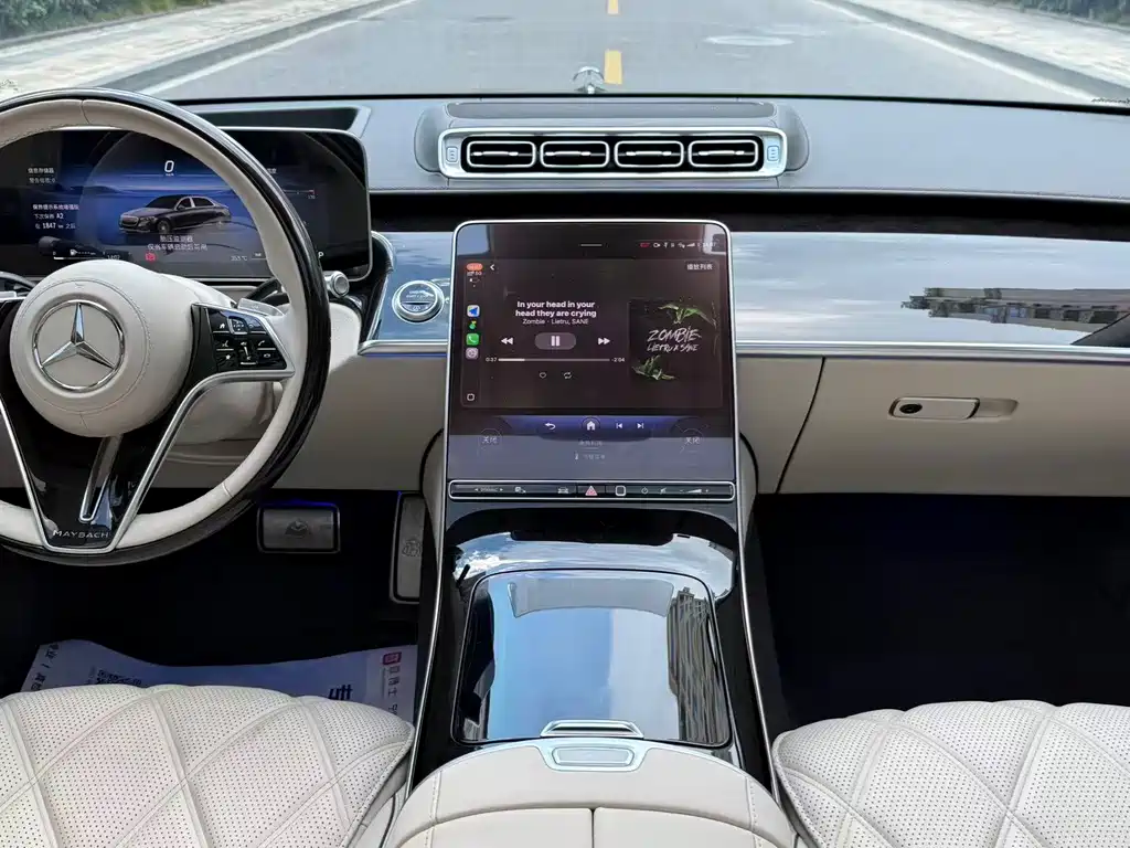 Mercedes-Benz S-Class — миниатюра 13