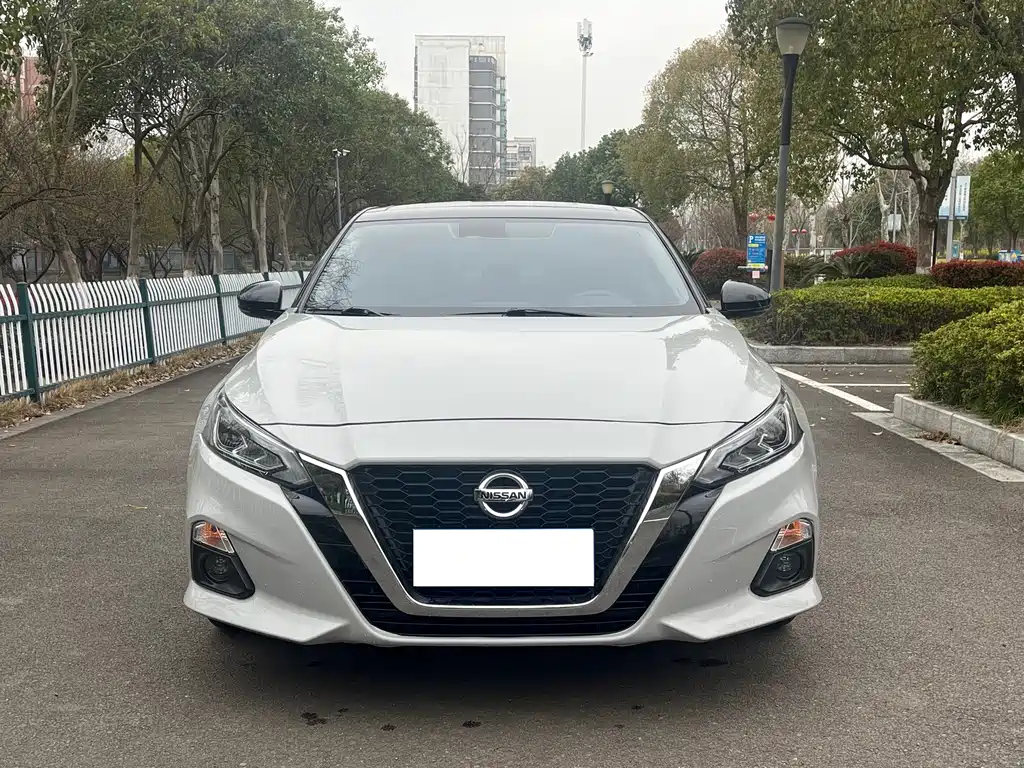 NISSAN TEANA