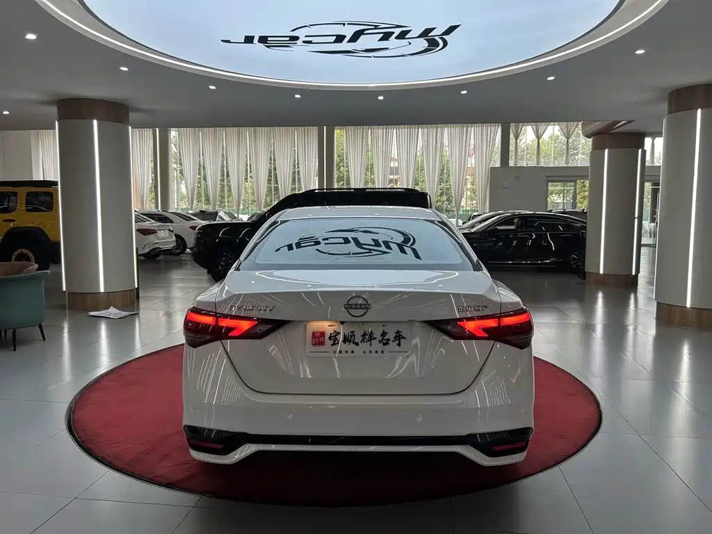 Nissan Sylphy — миниатюра 6