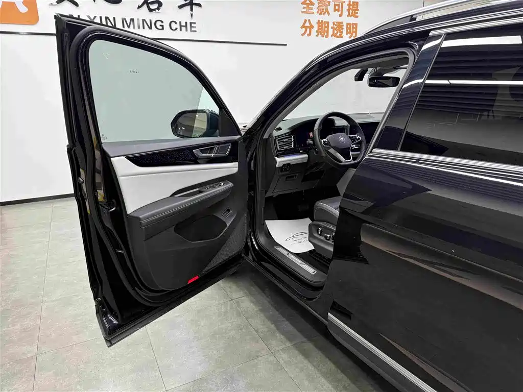 Volkswagen Teramont — миниатюра 5
