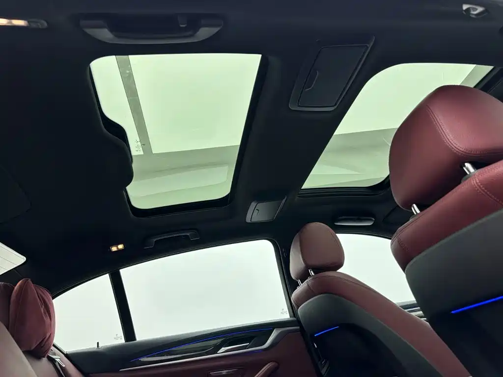 BMW 5 Series — миниатюра 22