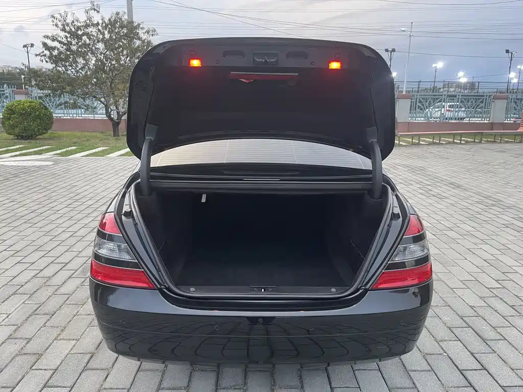 Mercedes-Benz S-Class S 2006 S 300