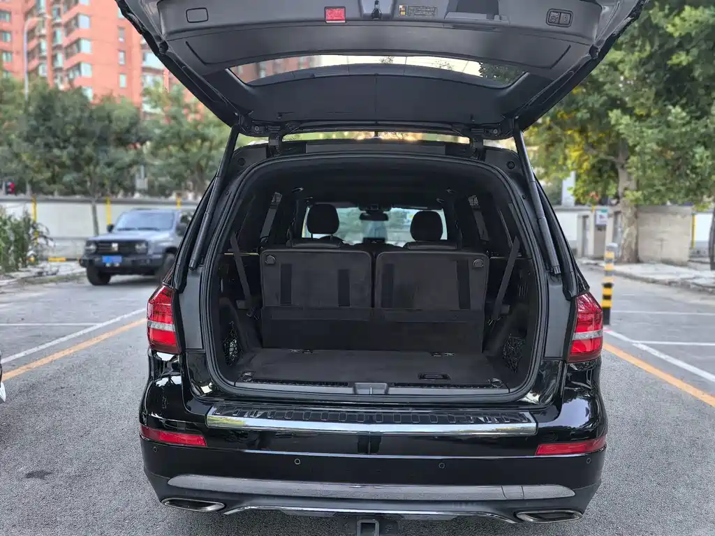 Mercedes-Benz GLS — миниатюра 14