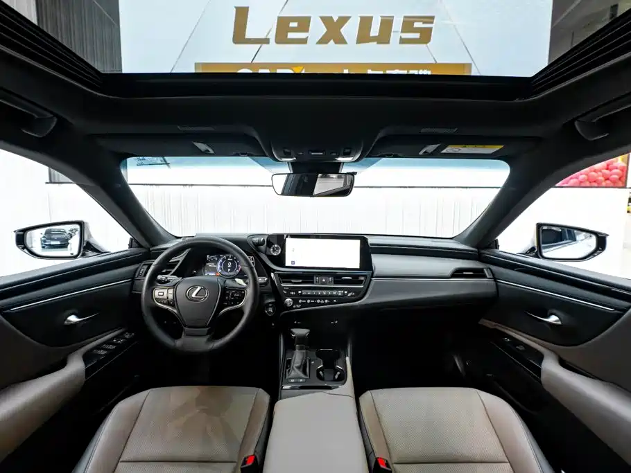 Lexus ES — миниатюра 14