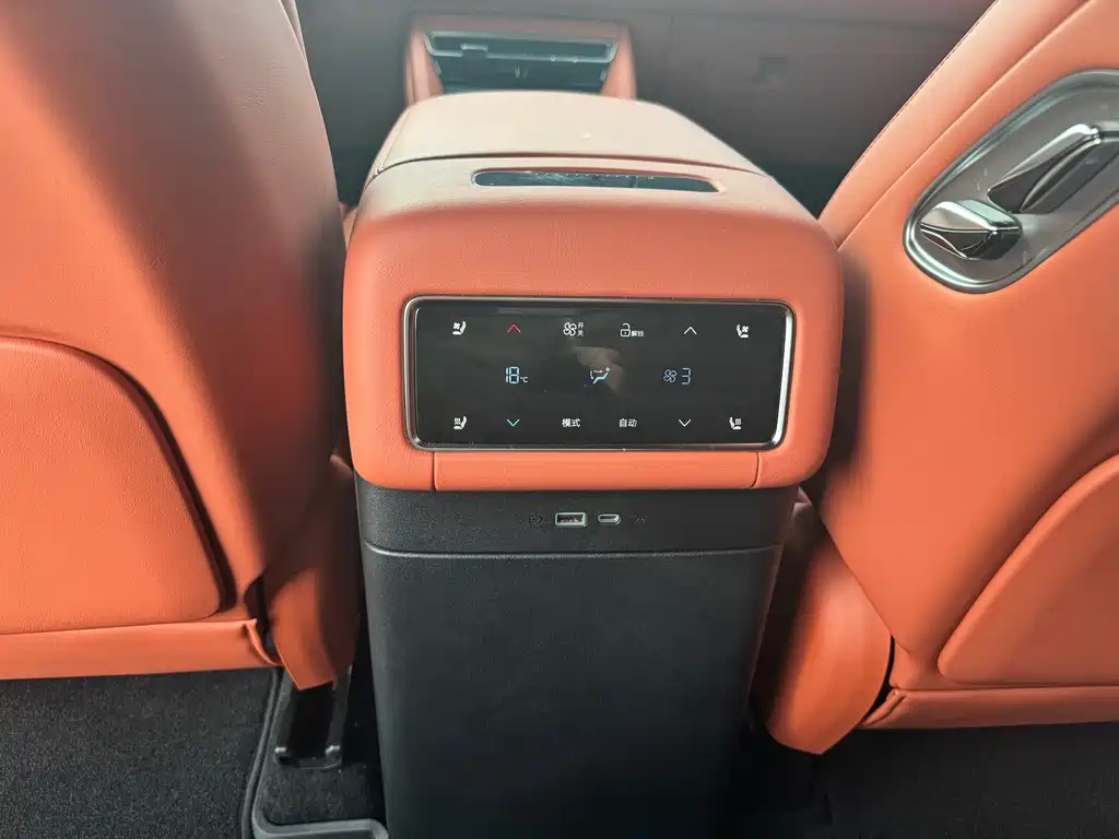 BYD Tang L — миниатюра 16