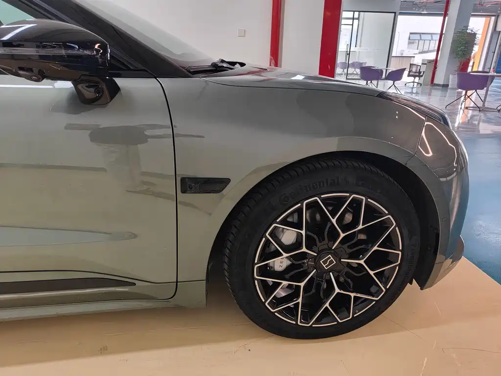 ZEEKR EXTREME KRYPTON 001