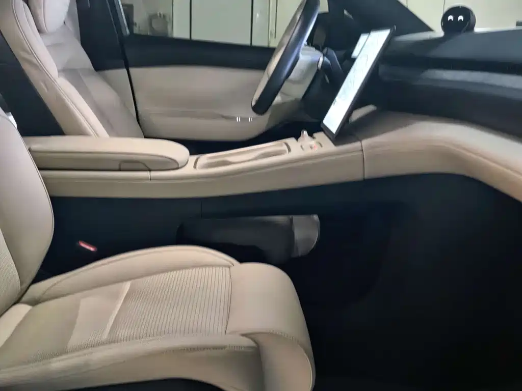 NIO ES6 — миниатюра 5