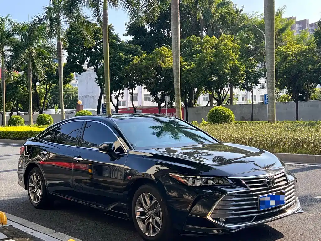 Toyota Avalon — миниатюра 3