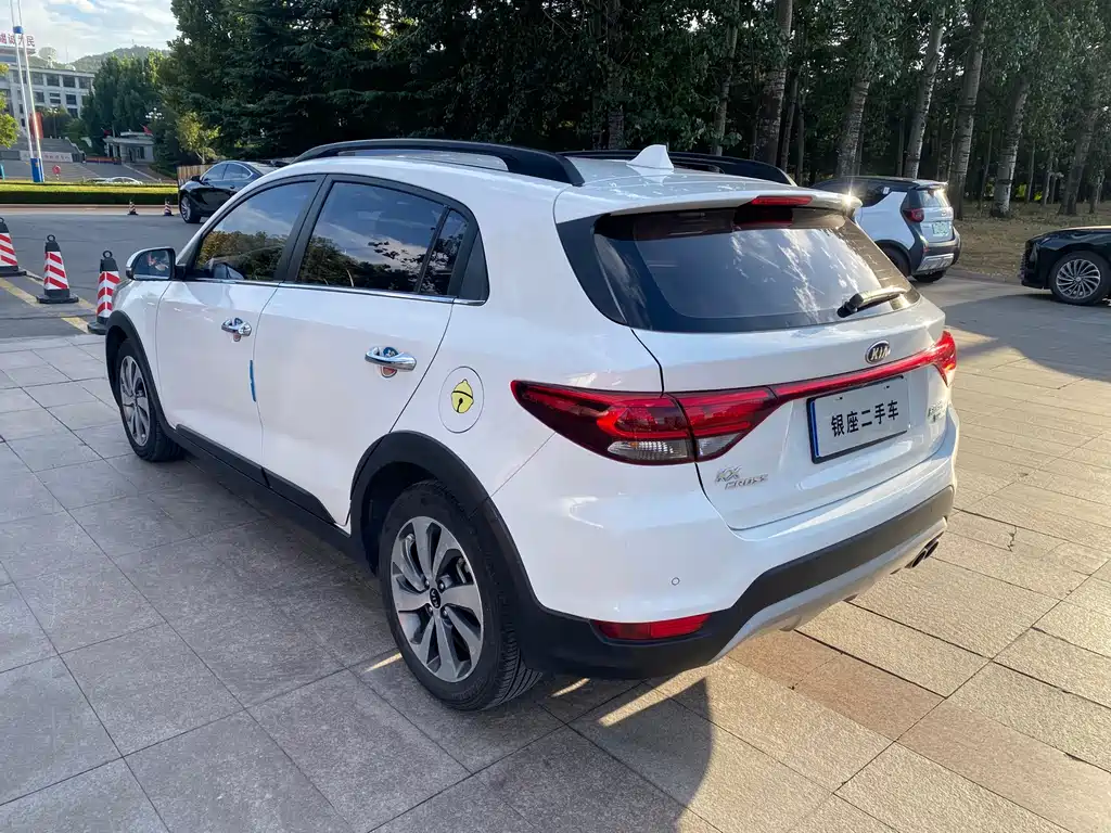 Kia KX Cross — миниатюра 6