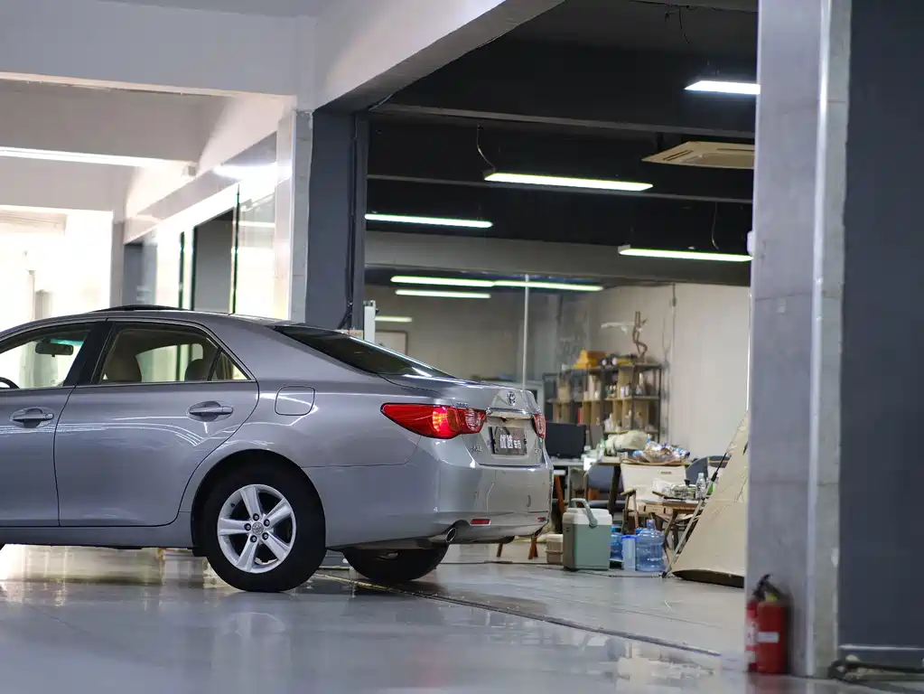 Toyota Reiz — миниатюра 12