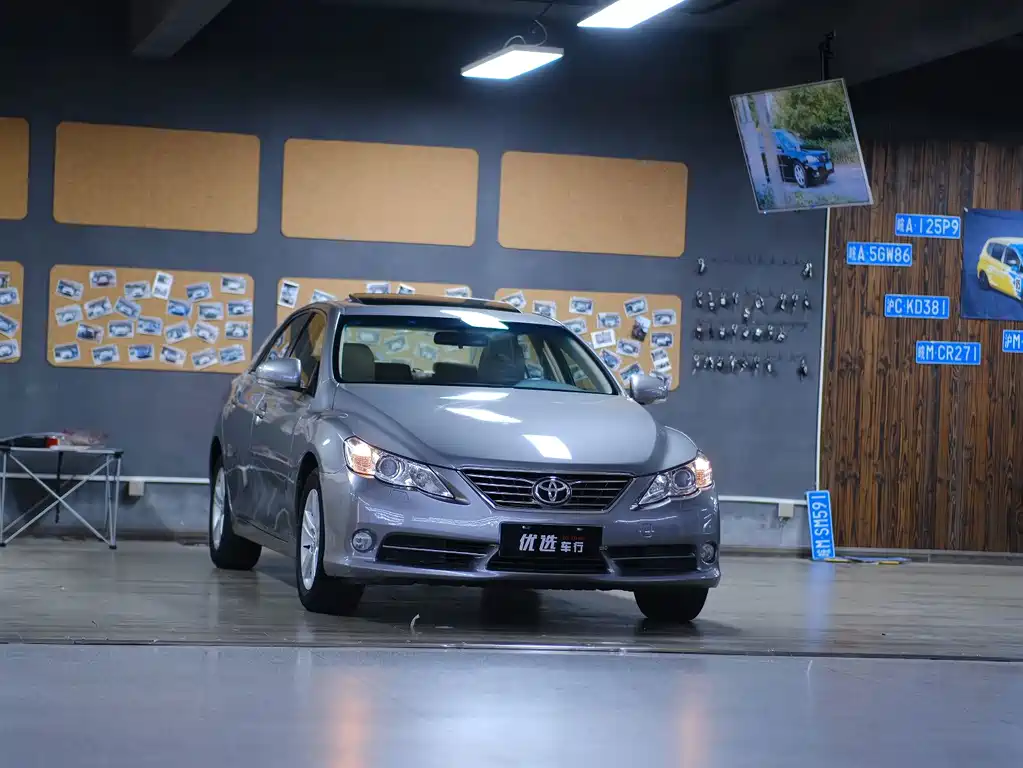 Toyota Reiz — миниатюра 15