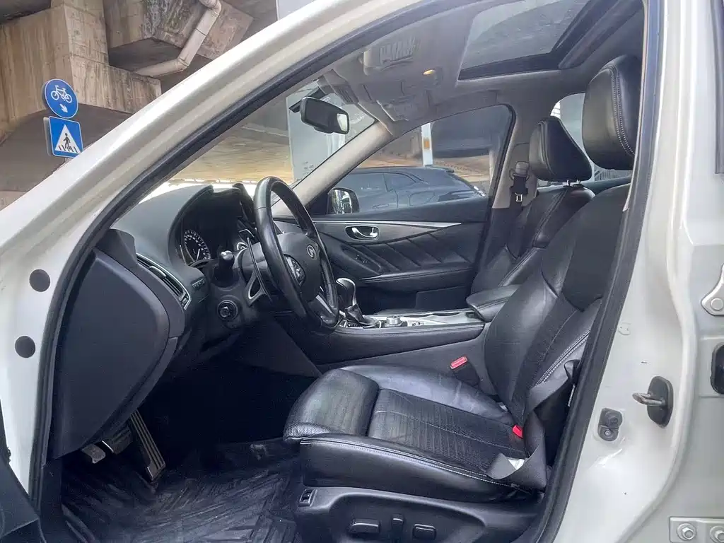 Infiniti Q50L — миниатюра 5
