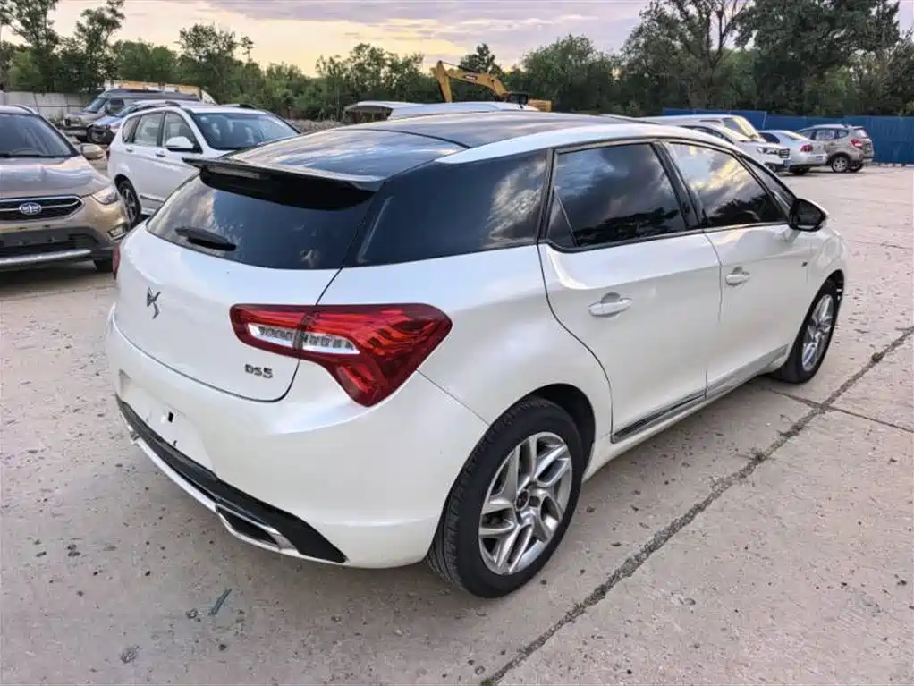 DS 5 2015 1.6T THP160