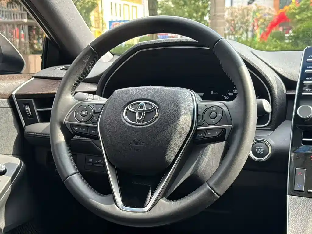 Toyota Avalon — миниатюра 16