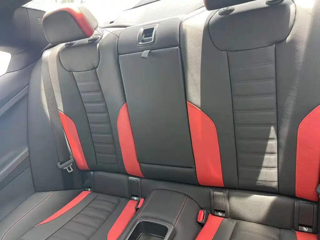 BMW M240i 2026 M240i xDrive