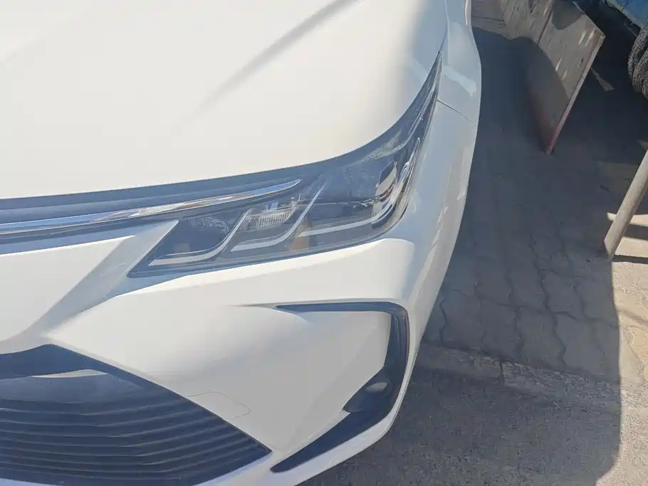 Toyota Corolla — миниатюра 5