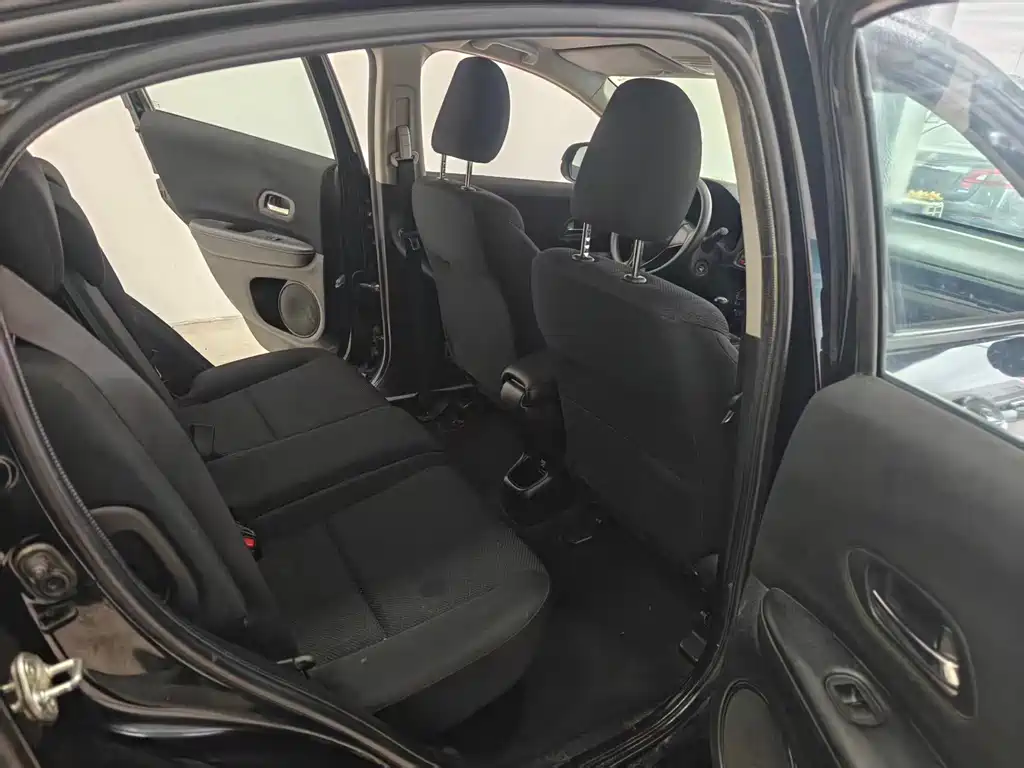 Honda Vezel — миниатюра 12