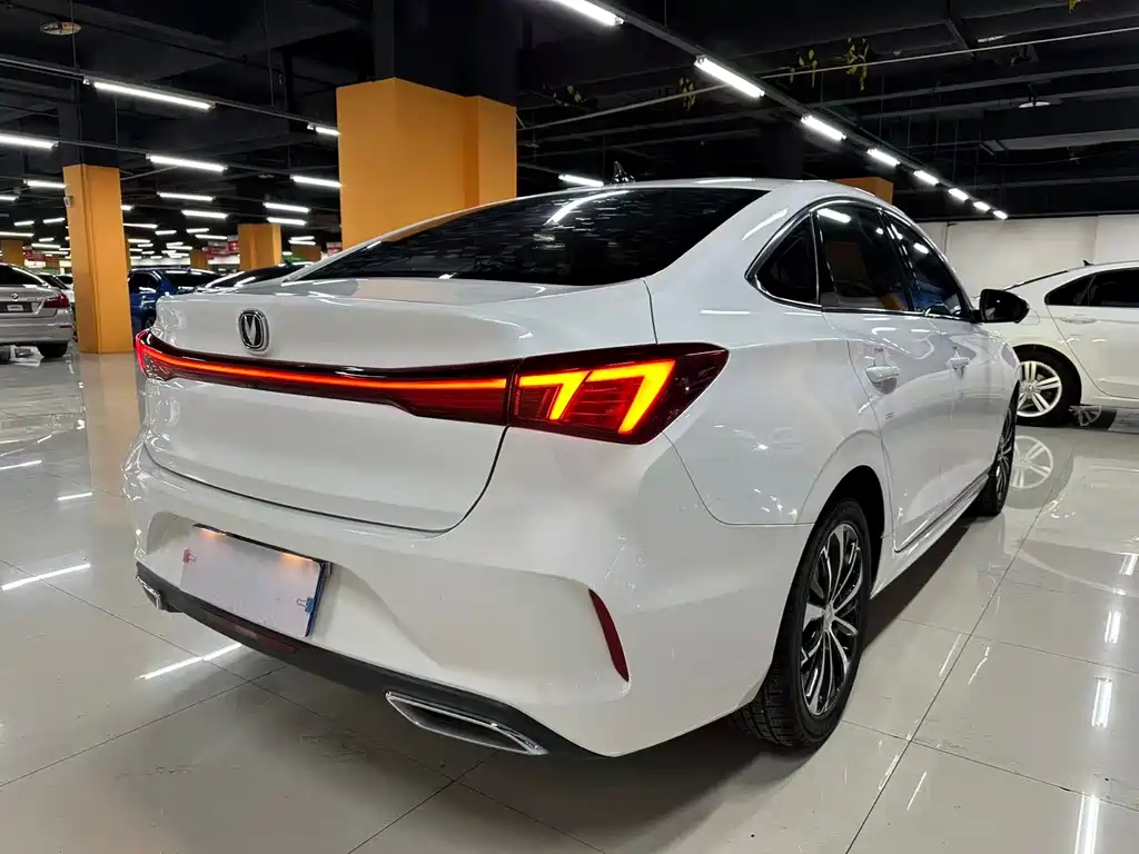 Changan Eado — миниатюра 16